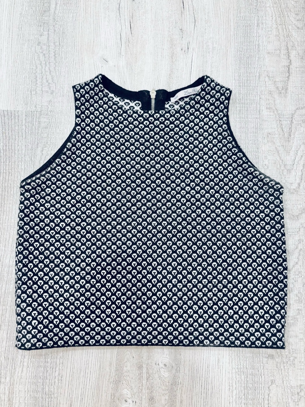 Zara Knit Black & White Cropped Sweater Tank Small